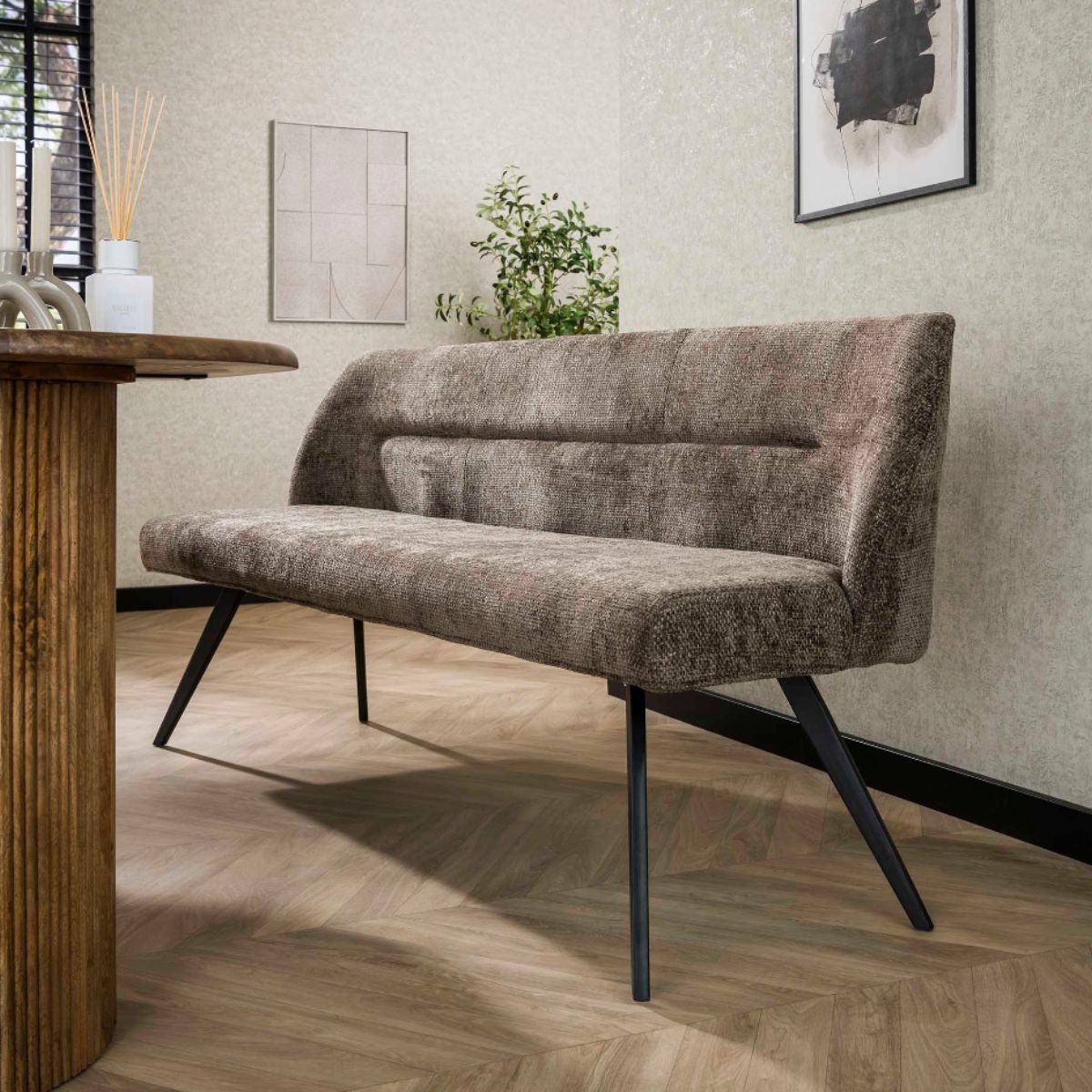 Esszimmersofa aus Samt mit Steppnähten – Hoher Sitzkomfort für stilvolle Esszimmer 0