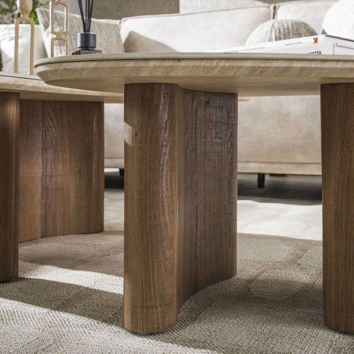 Couchtisch Set 2er aus Holz mit Keramikplatte Travertinoptik 88 x 44 x 36 cm – Organisch geformt, vielseitig einsetzbar 2