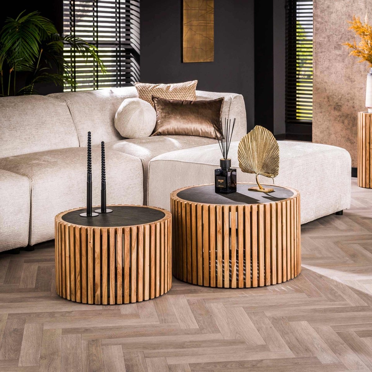 Runder Couchtisch aus Schiefer und Akazienholz – Set mit 68 cm und 55 cm Durchmesser für Wohnzimmer 0