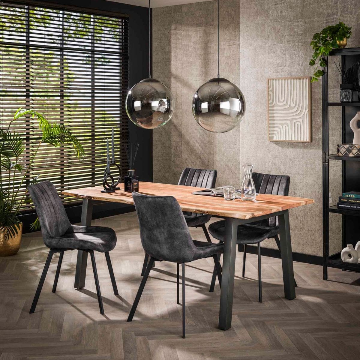 Ausziehbarer Esstisch 180 x 90 cm aus Akazienholz – Baumstammform mit U-Rahmen aus Stahl für 6 Personen 2