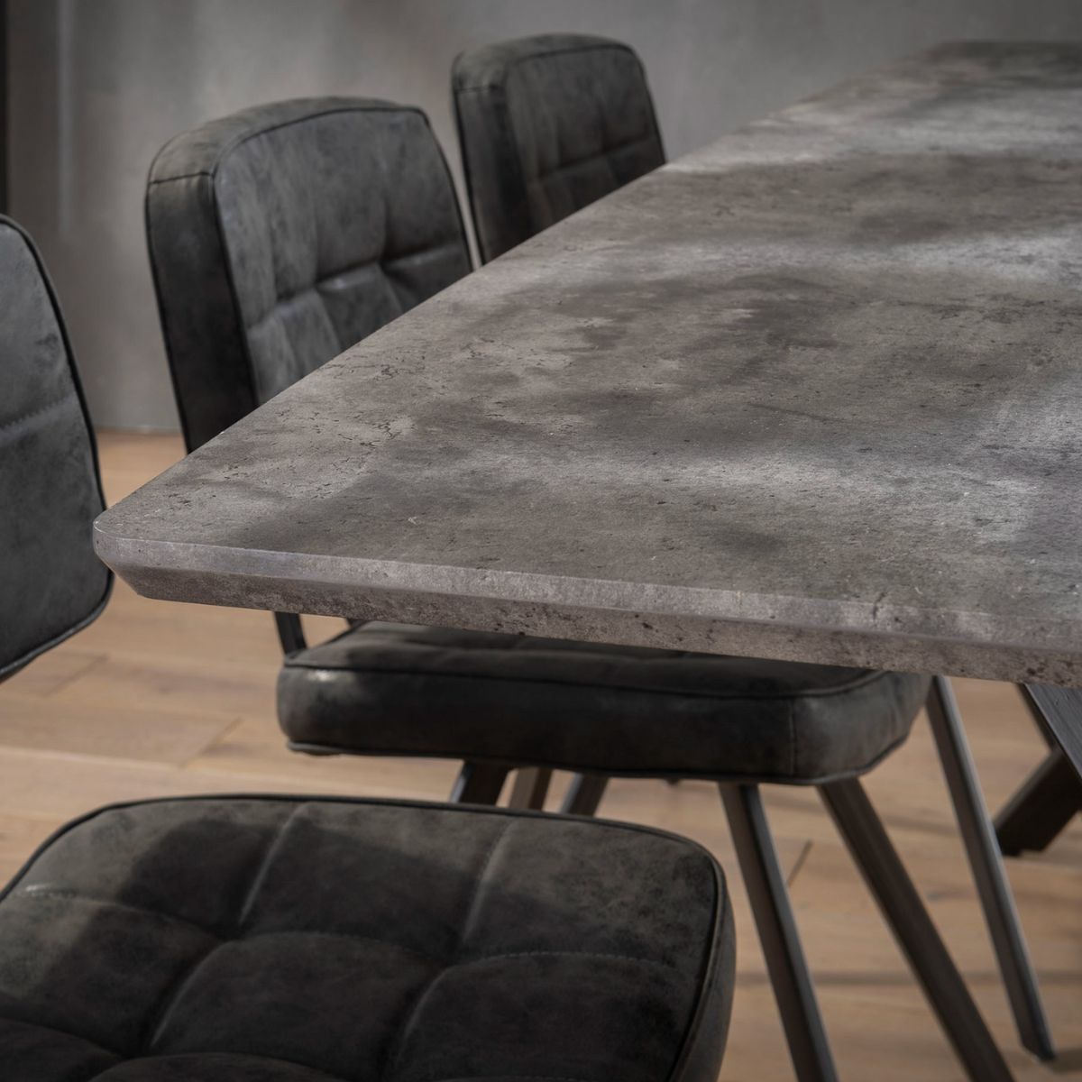 Ovaler Esstisch 190 x 90 cm in Betonoptik – Stabiler Tisch mit Stahlbeinen für industriellen Stil 0