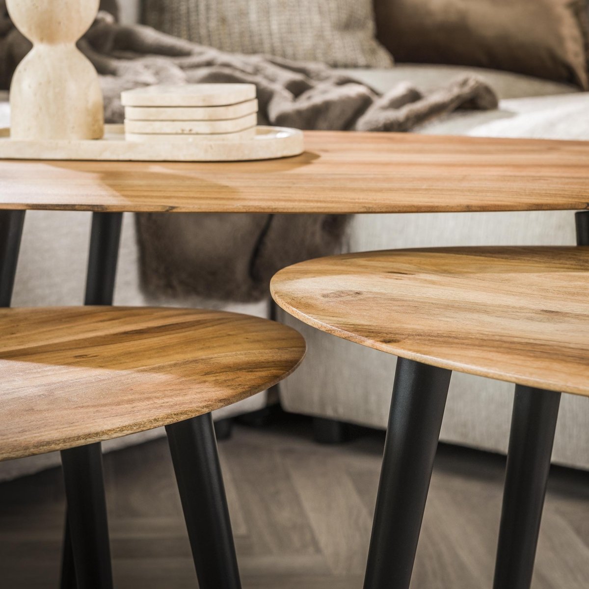 Couchtisch Set 3er aus Massivem Akazienholz – Natur, Größte Tisch 90 x 55 cm, Stabile Metallbeine 3