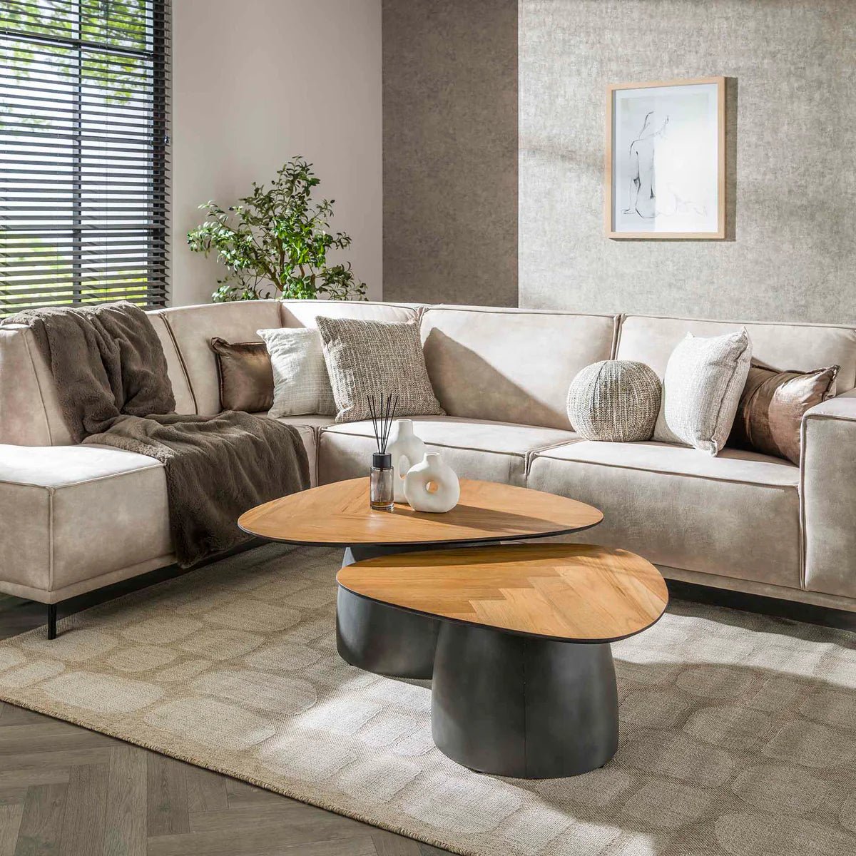Couchtisch Set 90 x 75 cm aus Teakholzfurnier mit Metallbeinen – Modern und Vielseitig für Wohnzimmer 0