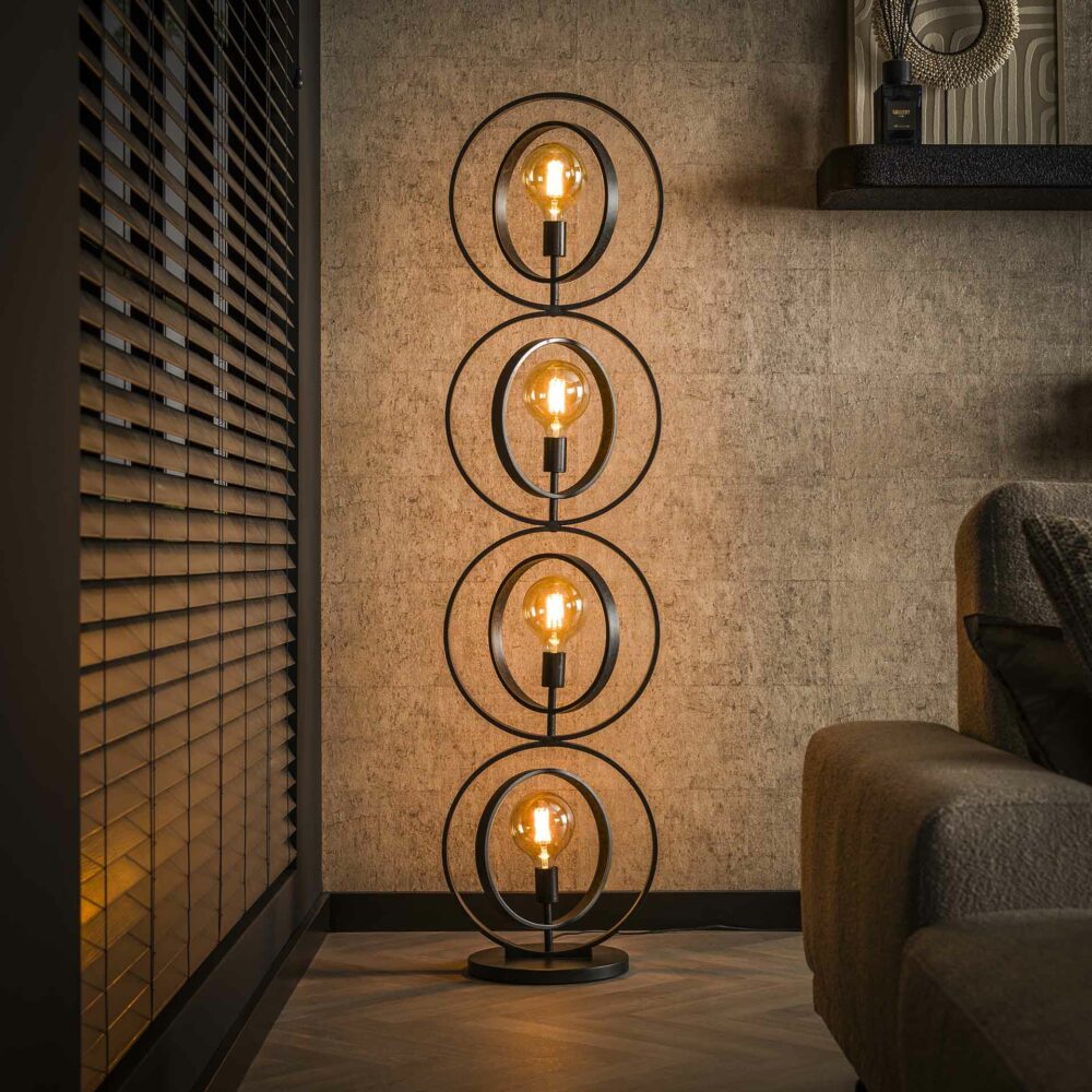 Stehlampe Schwarz 4-flammig aus Metall – Drehbare Lichtquellen für individuelles Licht im Wohnzimmer 0
